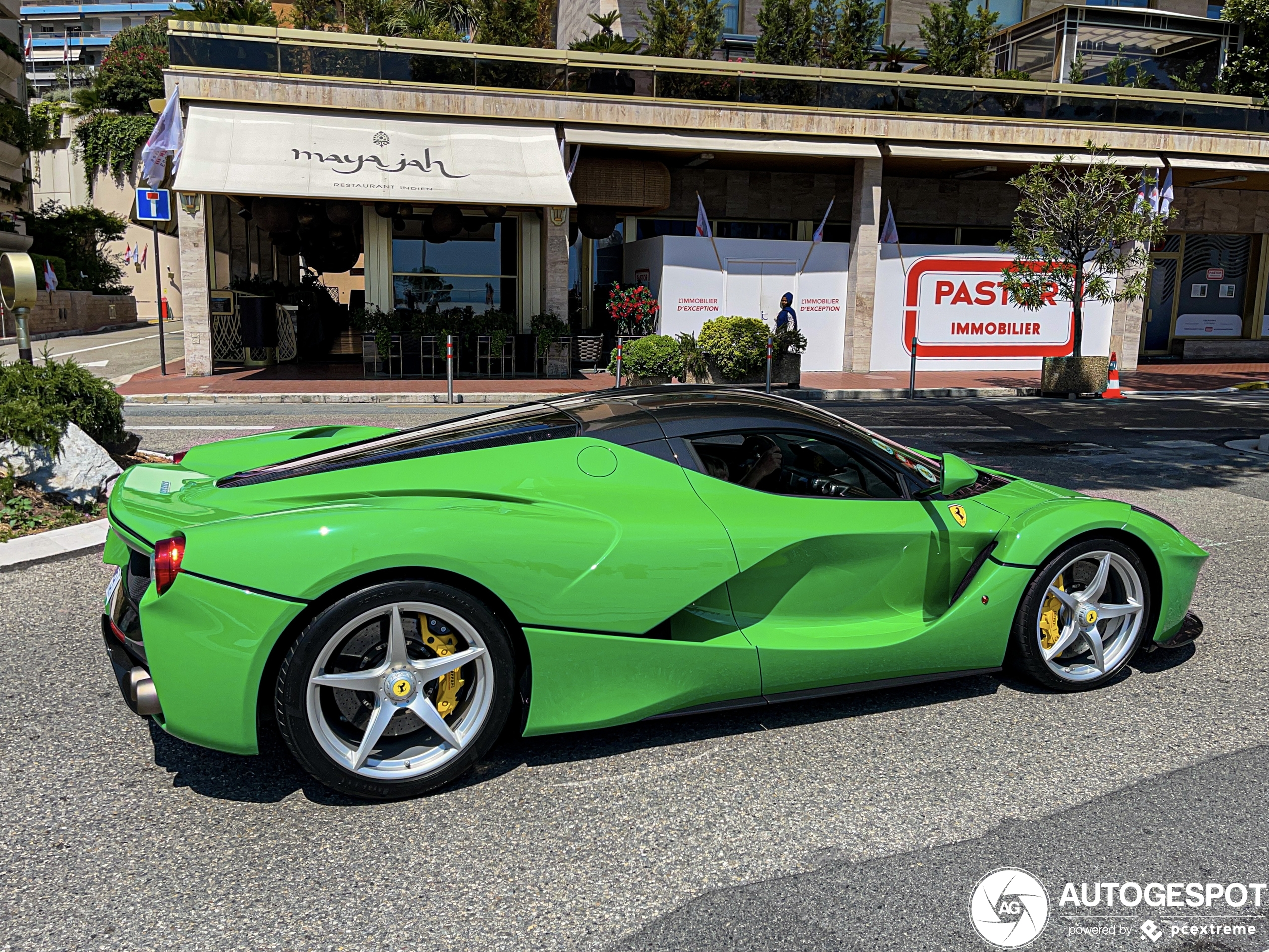 2018 2023(最新)Ferrari yearbook 和訳付 2018 2023(最新)Ferrari yearbook 和訳付