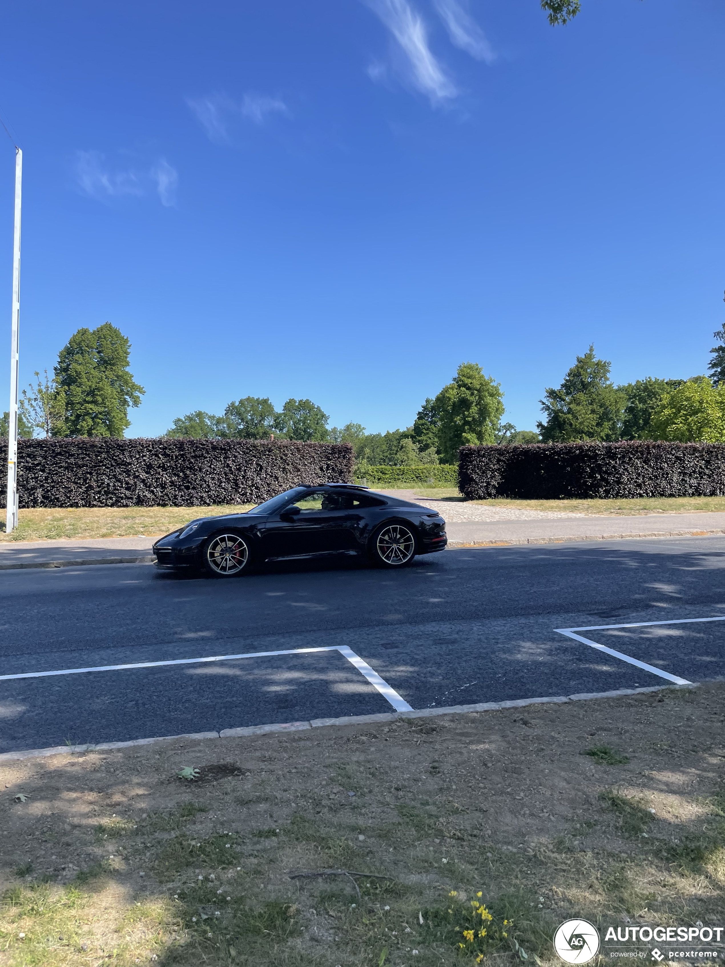 Porsche 992 Carrera 4S