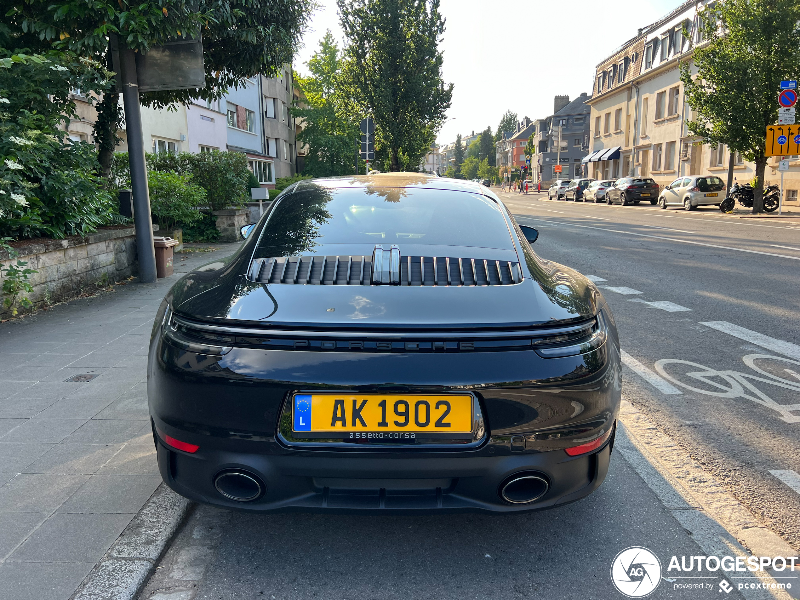 Porsche 992 Carrera 4 GTS