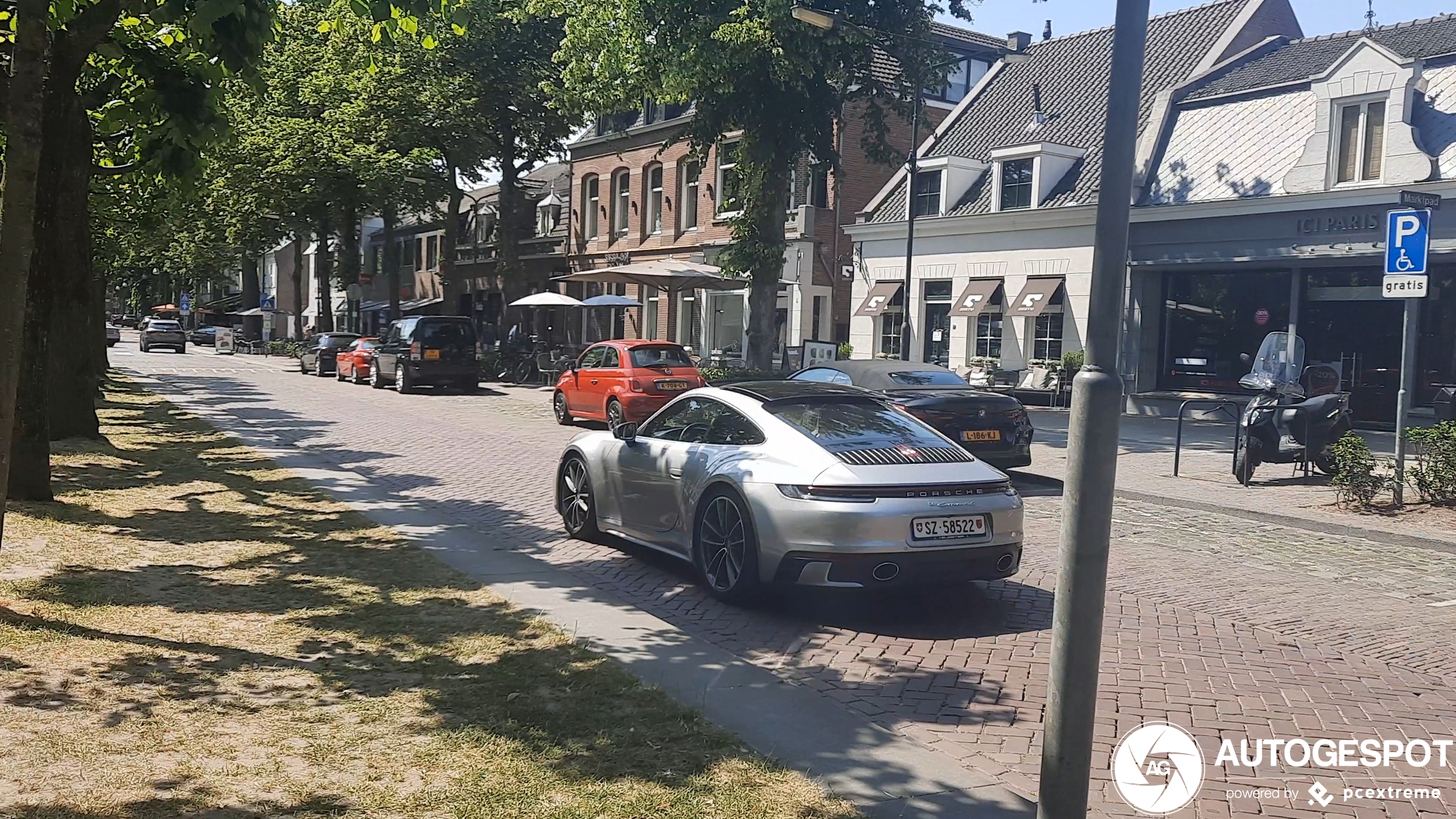 Porsche 992 Carrera 4S