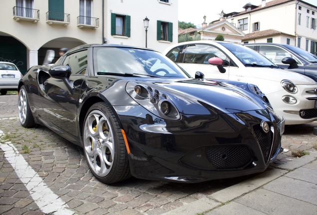 Alfa Romeo 4C Coupé