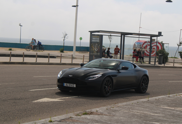 Aston Martin DB11