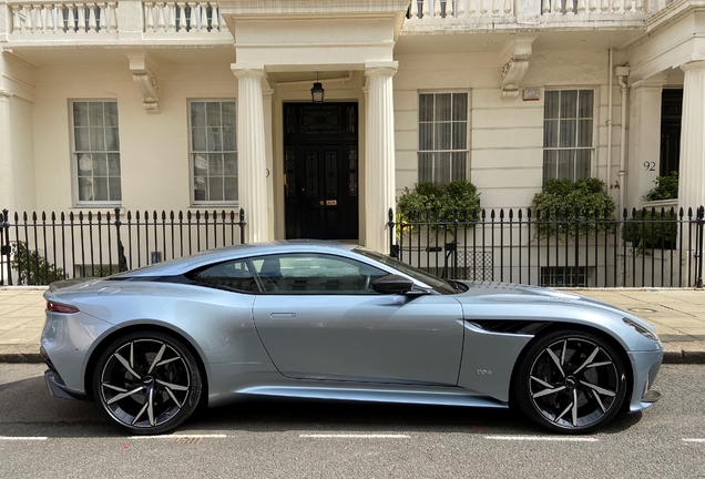 Aston Martin DBS Superleggera