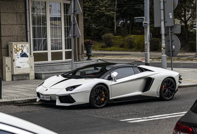 Lamborghini Aventador LP700-4 Roadster