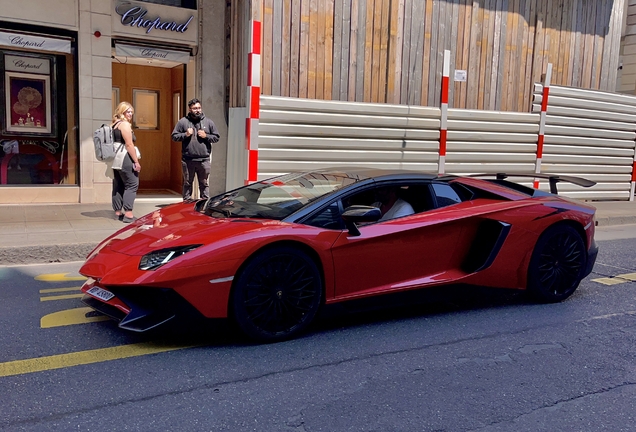 Lamborghini Aventador LP750-4 SuperVeloce Roadster