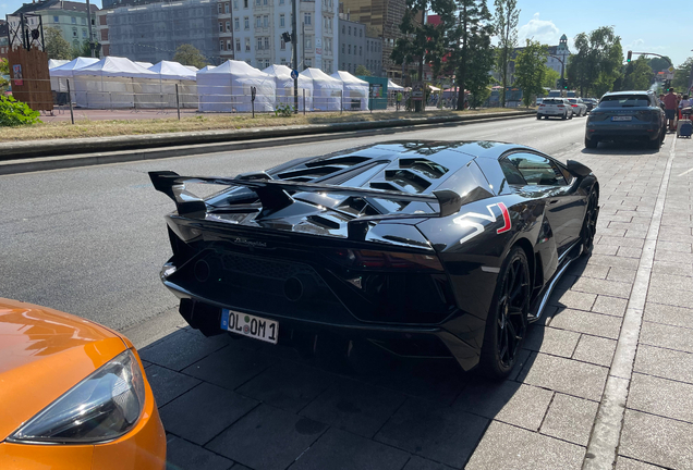 Lamborghini Aventador LP770-4 SVJ