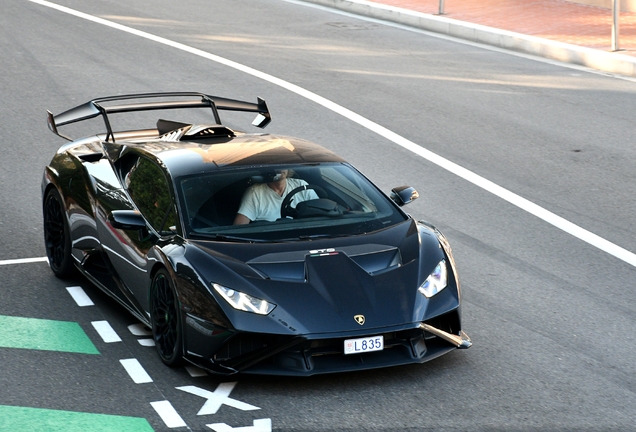 Lamborghini Huracán LP640-2 STO