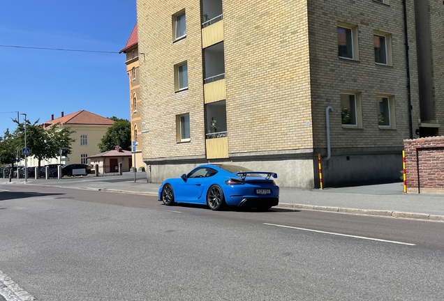 Porsche 718 Cayman GT4