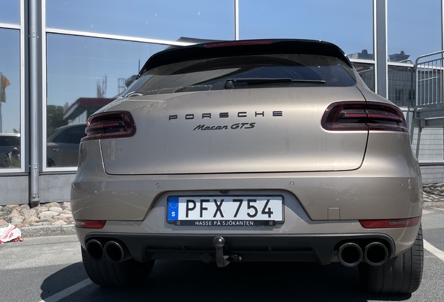 Porsche 95B Macan GTS