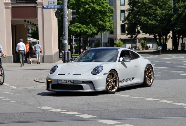 Porsche 992 GT3 Touring