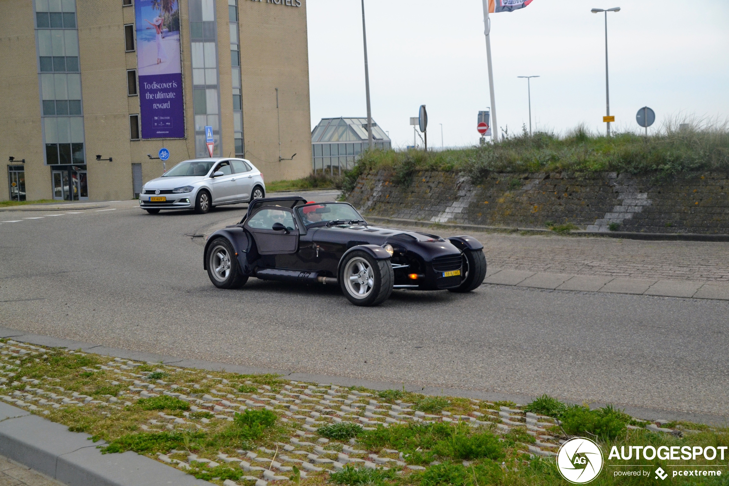 Donkervoort D8 150