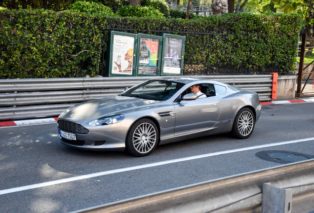 Aston Martin DB9