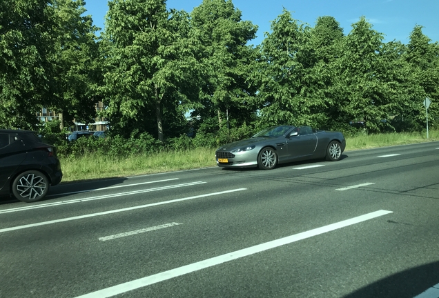 Aston Martin DB9 Volante