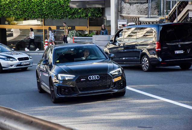 Audi RS4 Avant B9