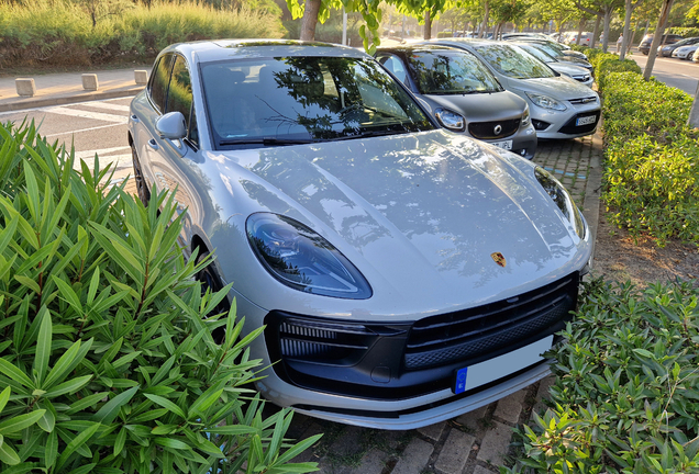 Porsche 95B Macan GTS MkIII