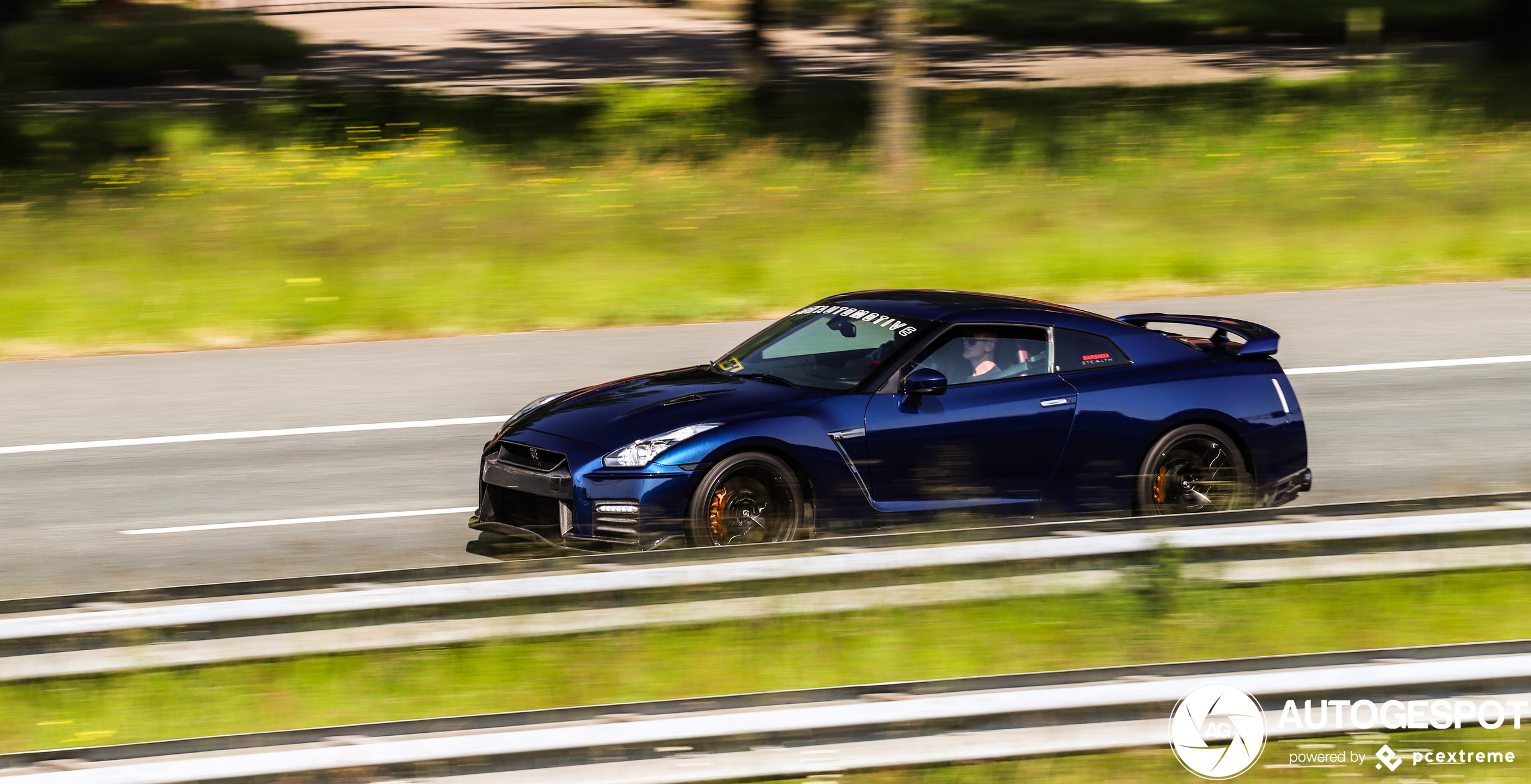 Nissan GT-R 2011