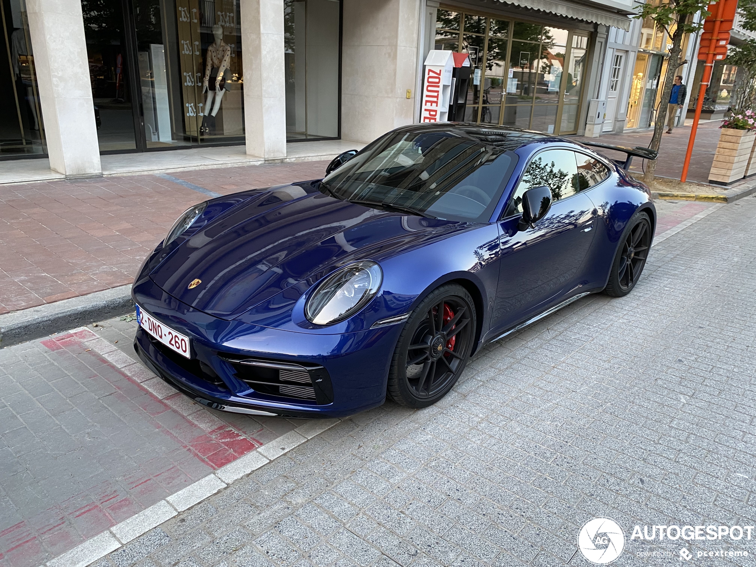 Porsche 992 Carrera 4S