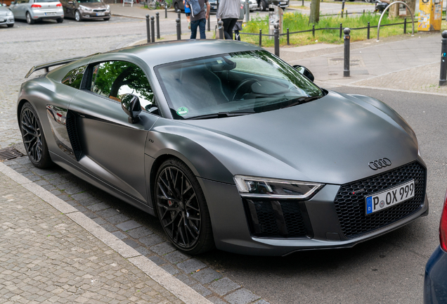 Audi R8 V10 Plus 2015