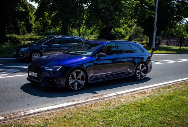 Audi RS4 Avant B9