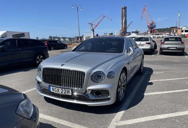 Bentley Flying Spur Hybrid