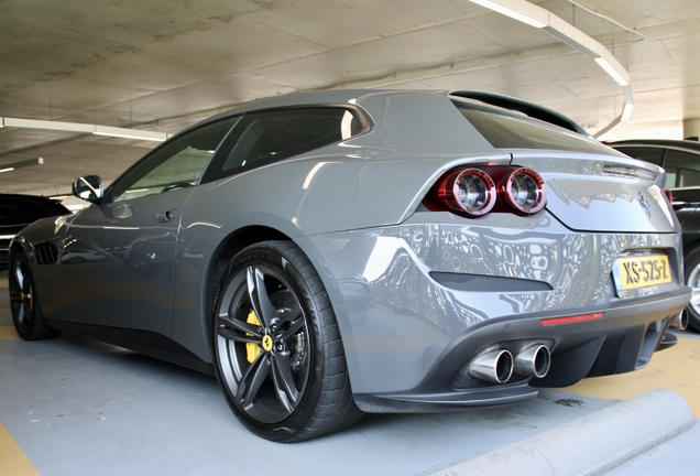 Ferrari GTC4Lusso