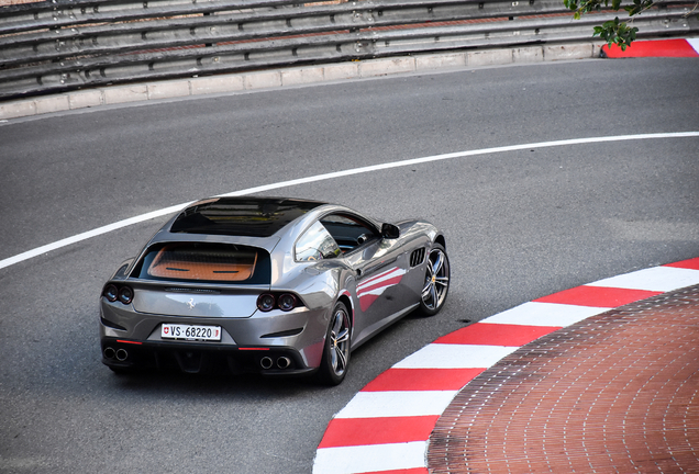 Ferrari GTC4Lusso