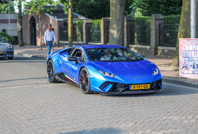 Lamborghini Huracán LP640-4 Performante