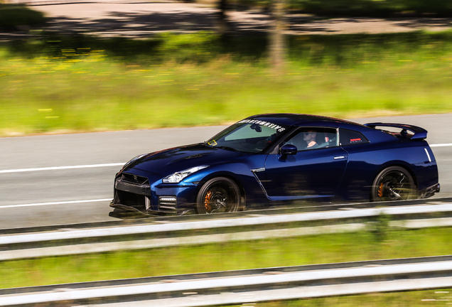 Nissan GT-R 2011