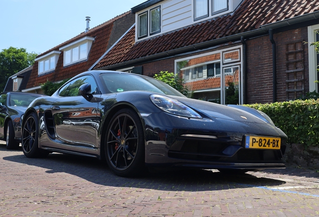 Porsche 718 Cayman S