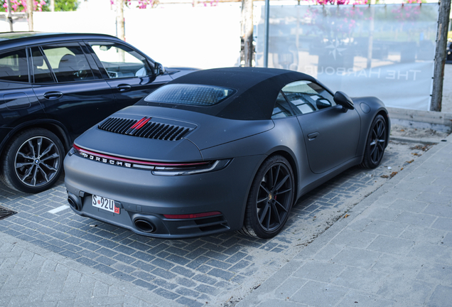 Porsche 992 Carrera 4S Cabriolet