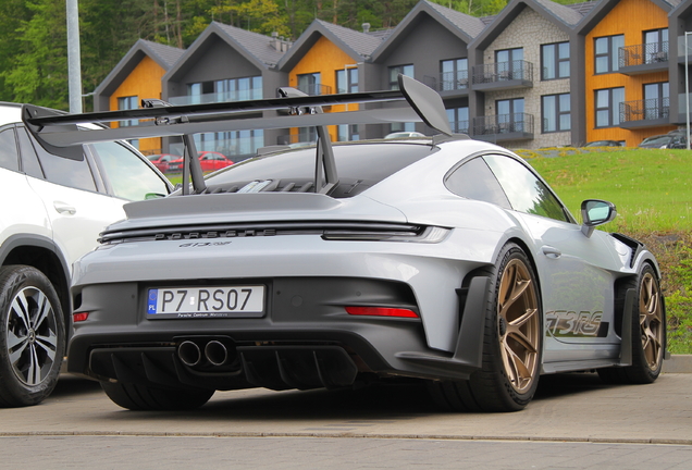 Porsche 992 GT3 RS Weissach Package