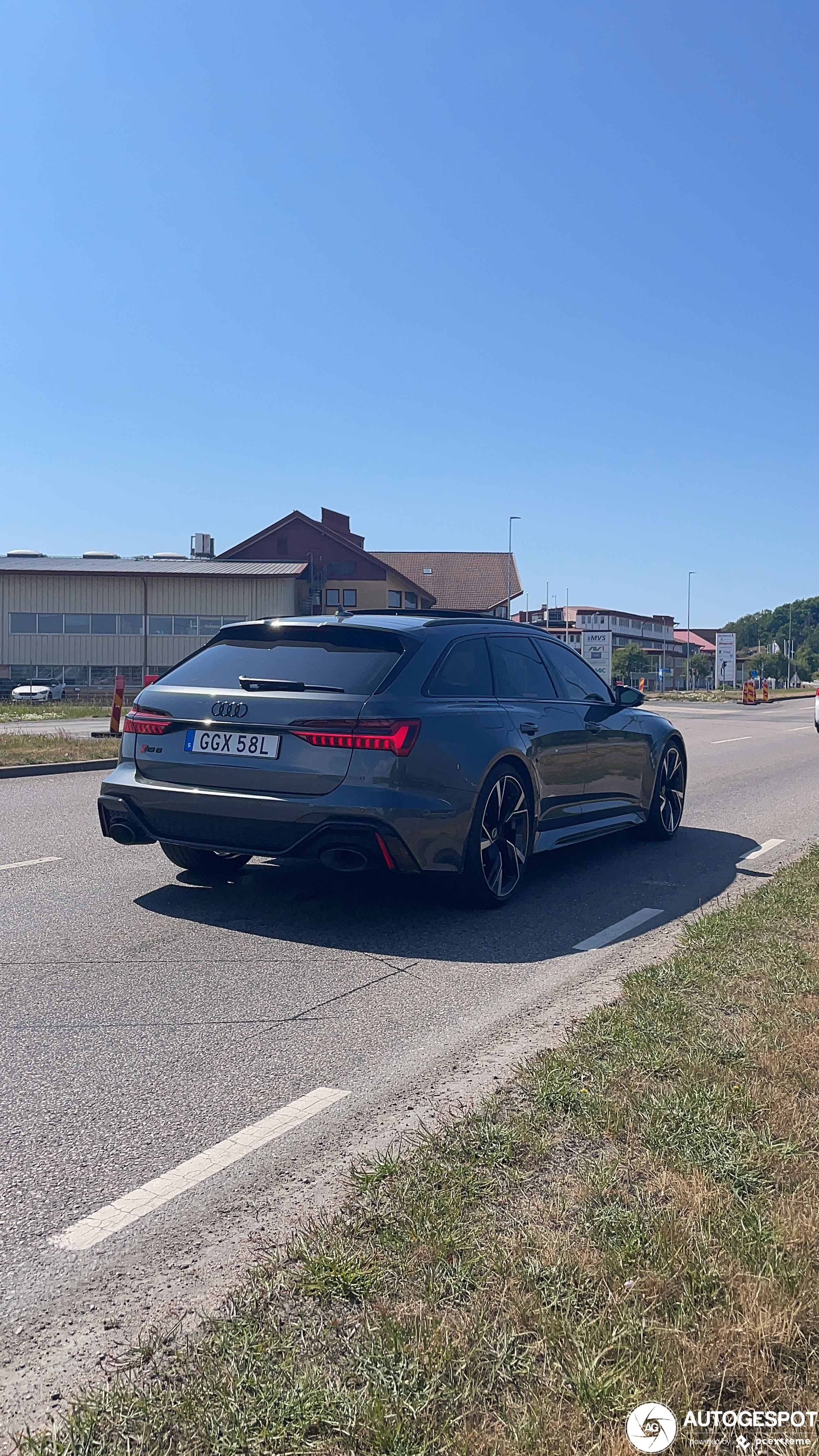 Audi RS6 Avant C8