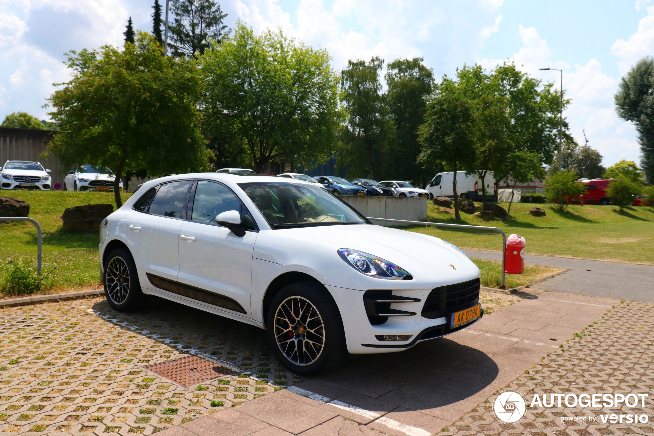 Porsche 95B Macan Turbo