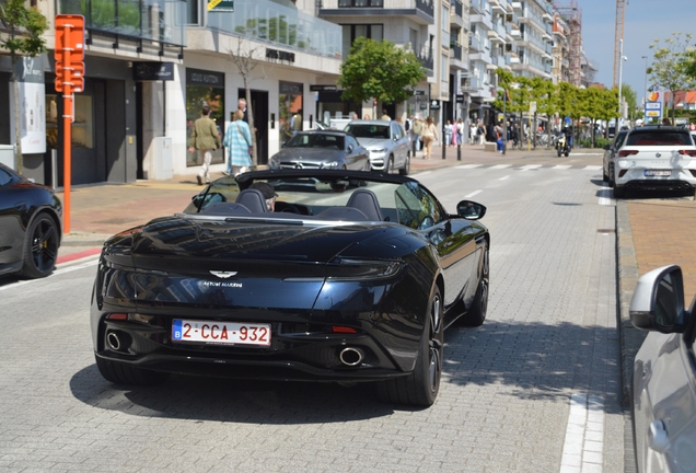 Aston Martin DB11 V8 Volante