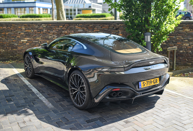 Aston Martin V8 Vantage 2018