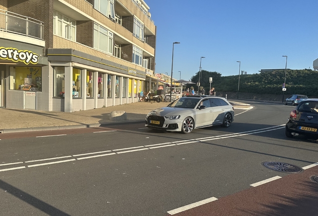 Audi RS4 Avant B9