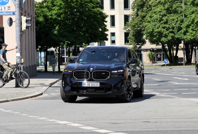 BMW XM G09