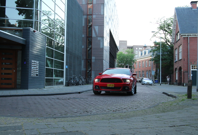 Ford Mustang GT 2013