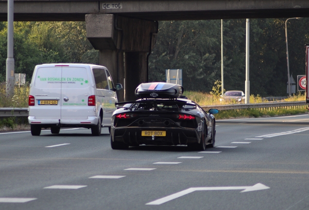 Lamborghini Aventador LP770-4 SVJ