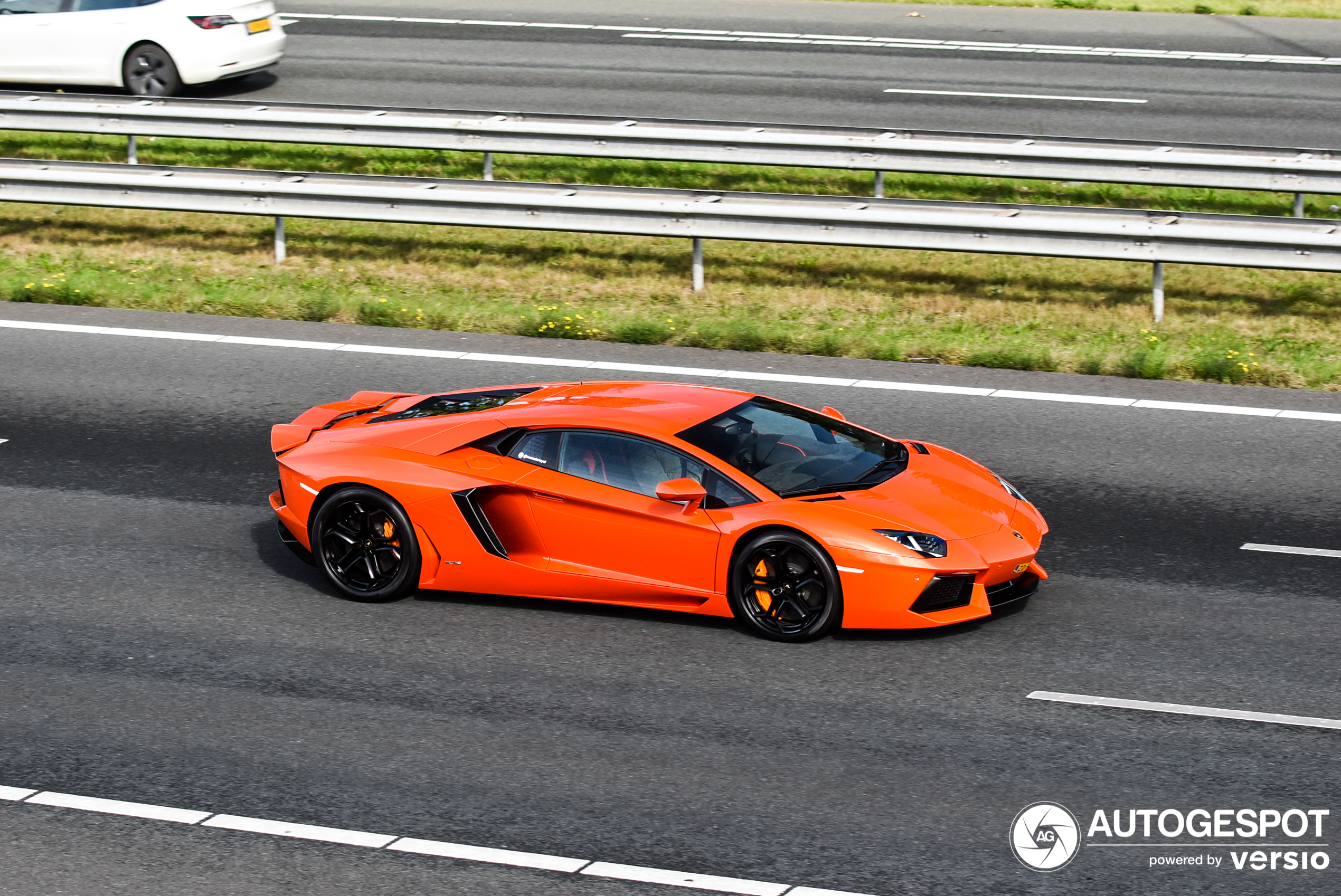 Lamborghini Aventador LP700-4