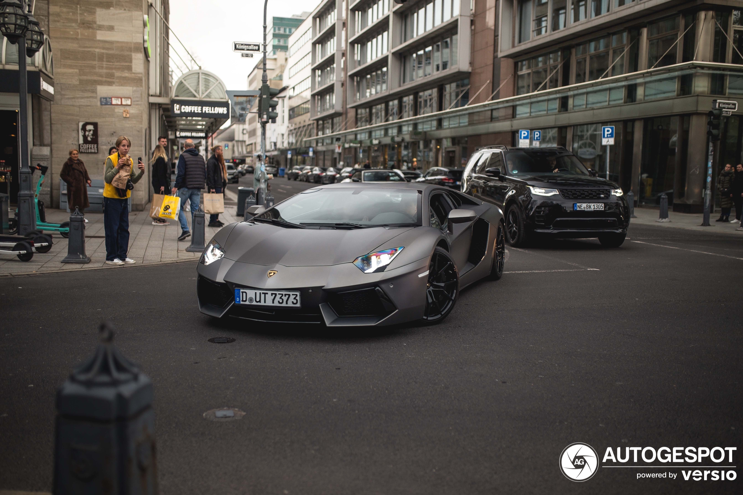 Lamborghini Aventador LP700-4