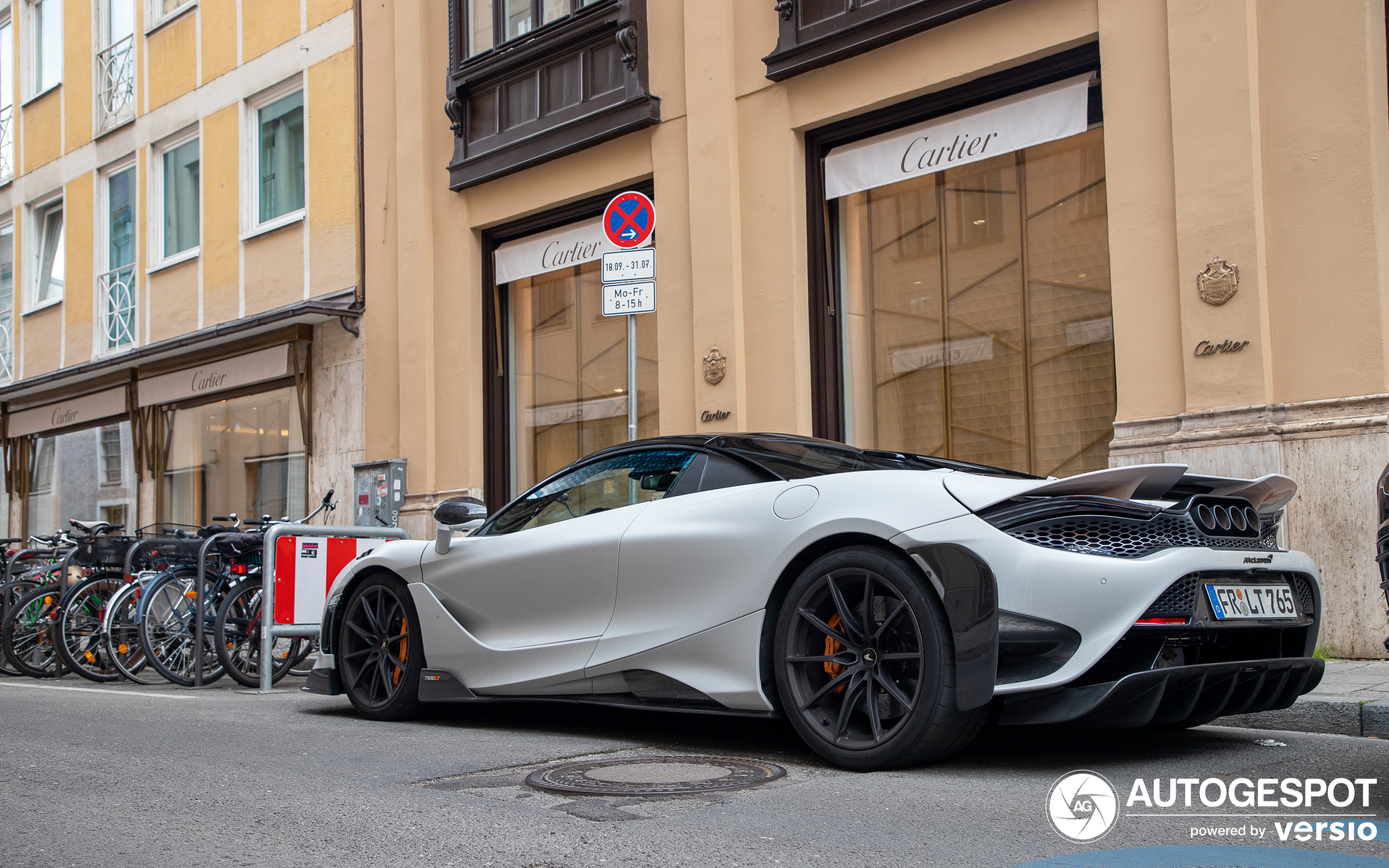 McLaren 765LT Spider