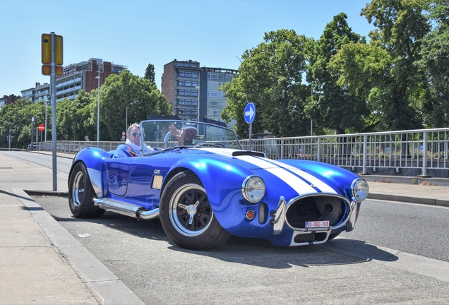 AC Cobra 427