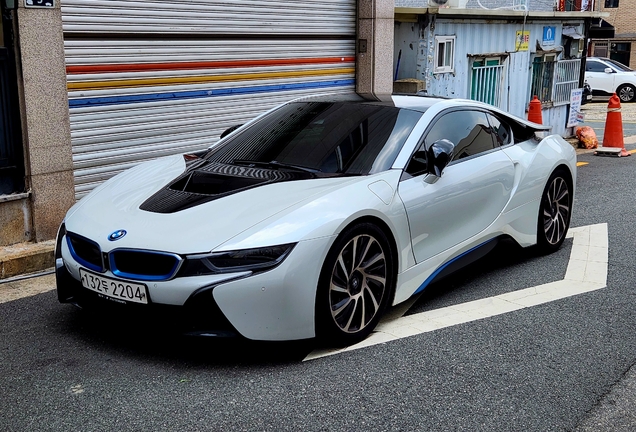 BMW i8