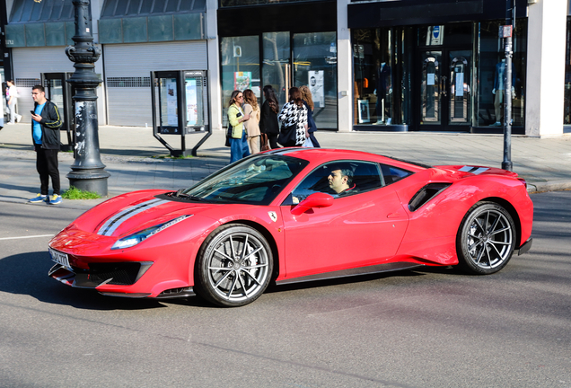 Ferrari 488 Pista