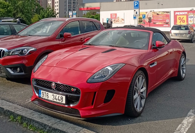 Jaguar F-TYPE S Convertible