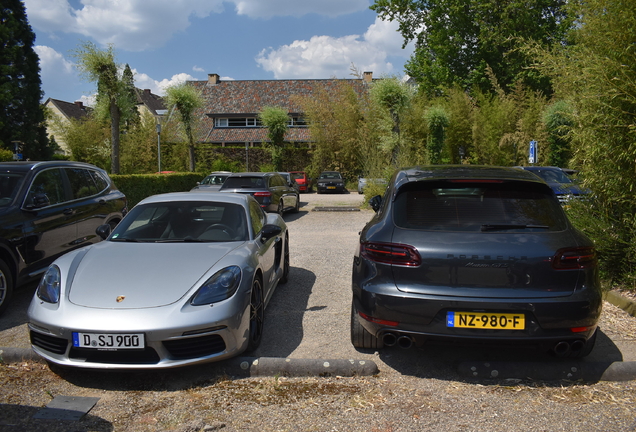 Porsche 95B Macan GTS