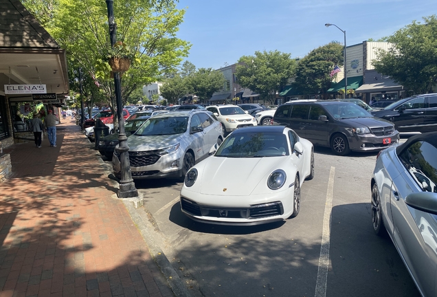 Porsche 992 Carrera 4S