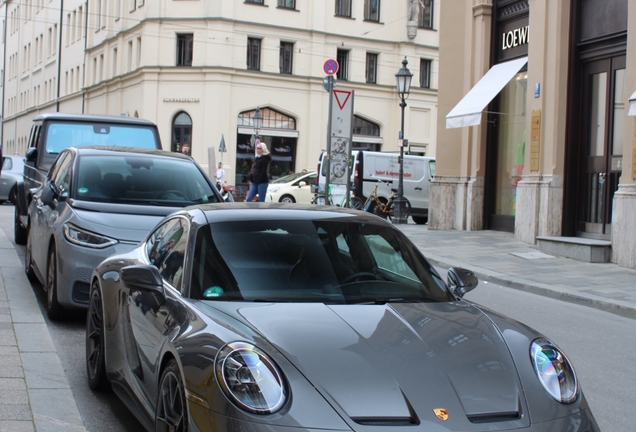 Porsche 992 GT3 Touring