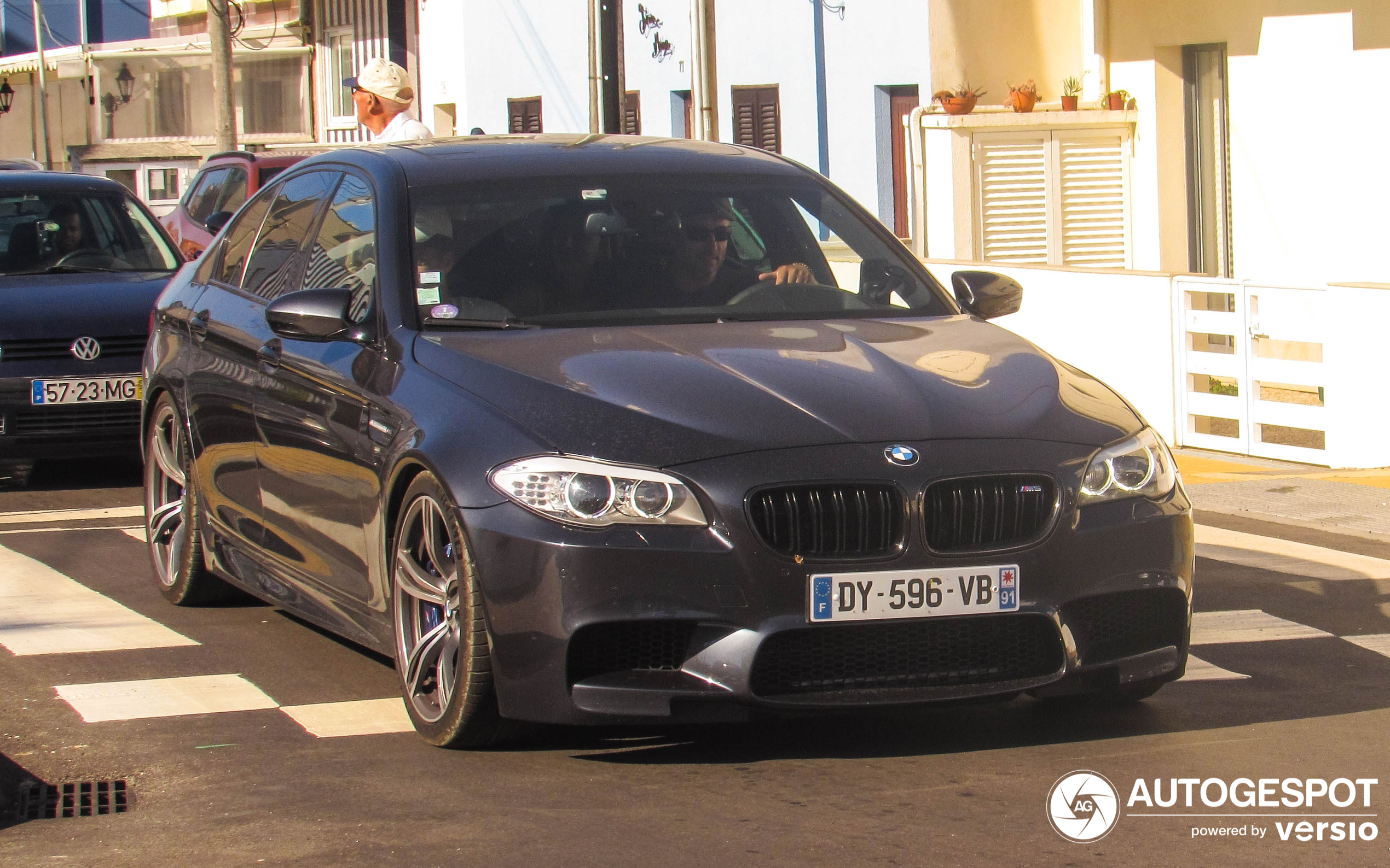 BMW M5 F10 2011